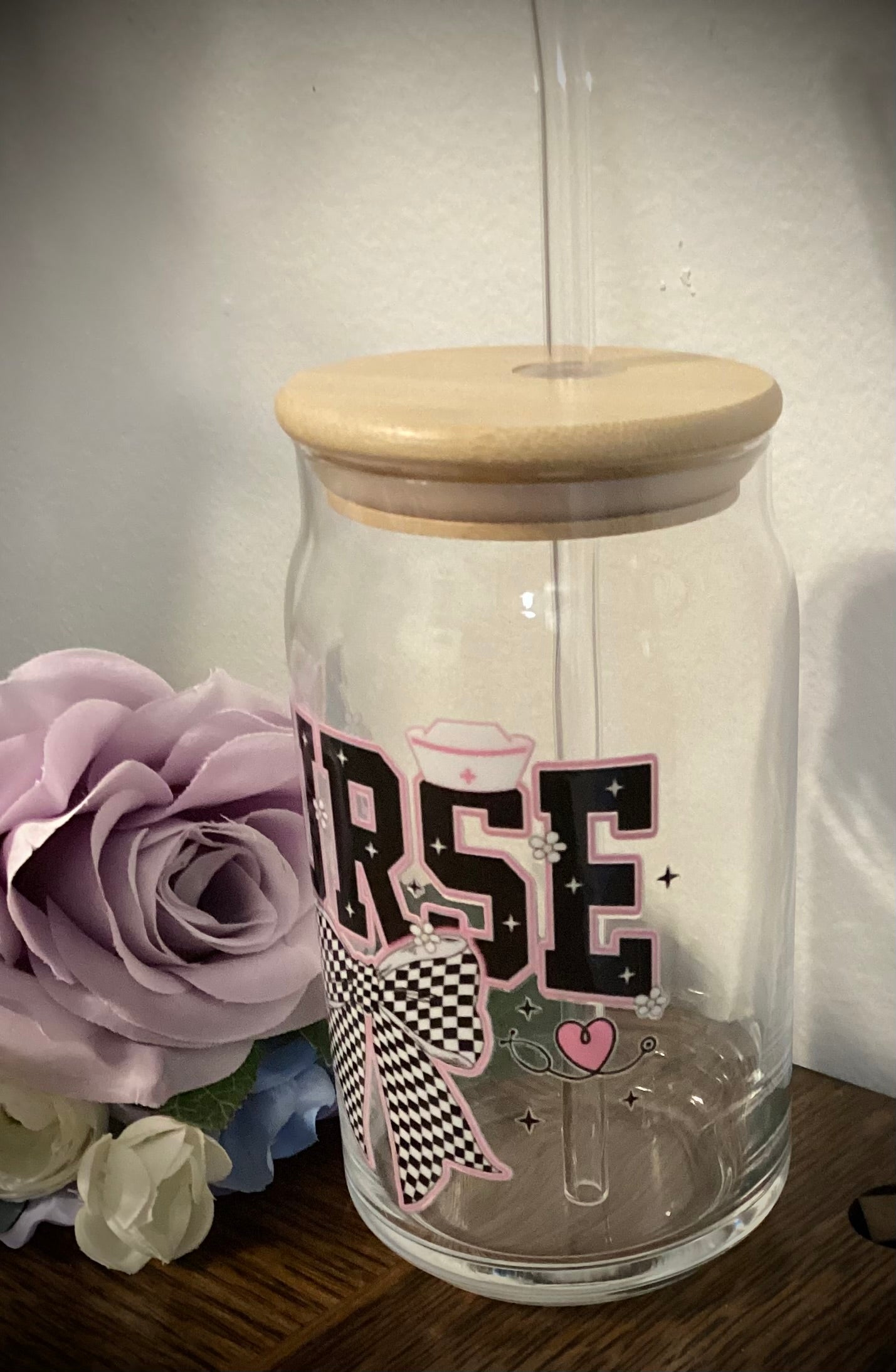 Checkered Bow Glass Can